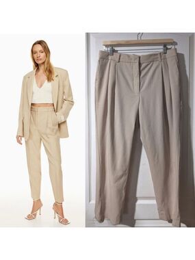 Aritzia Babaton | Vogue Wool Mid-rise Pleated Pants